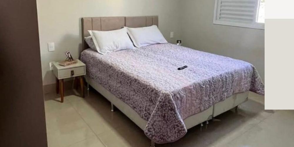 9F010AD7-8330-4595-AADF-CA90729135AC