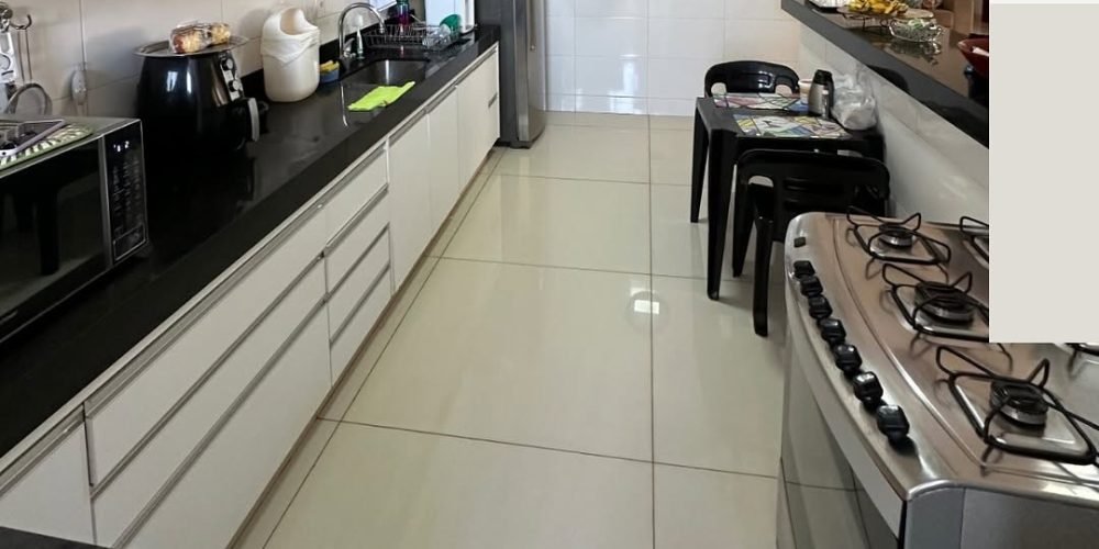 B3004C40-CC7A-4F32-AB2B-261514E96EA0