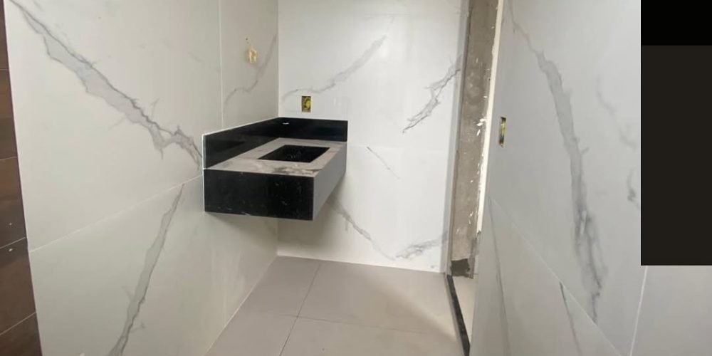 DA84CD3F-2C20-4C57-B1A4-A5F7B6C9745D